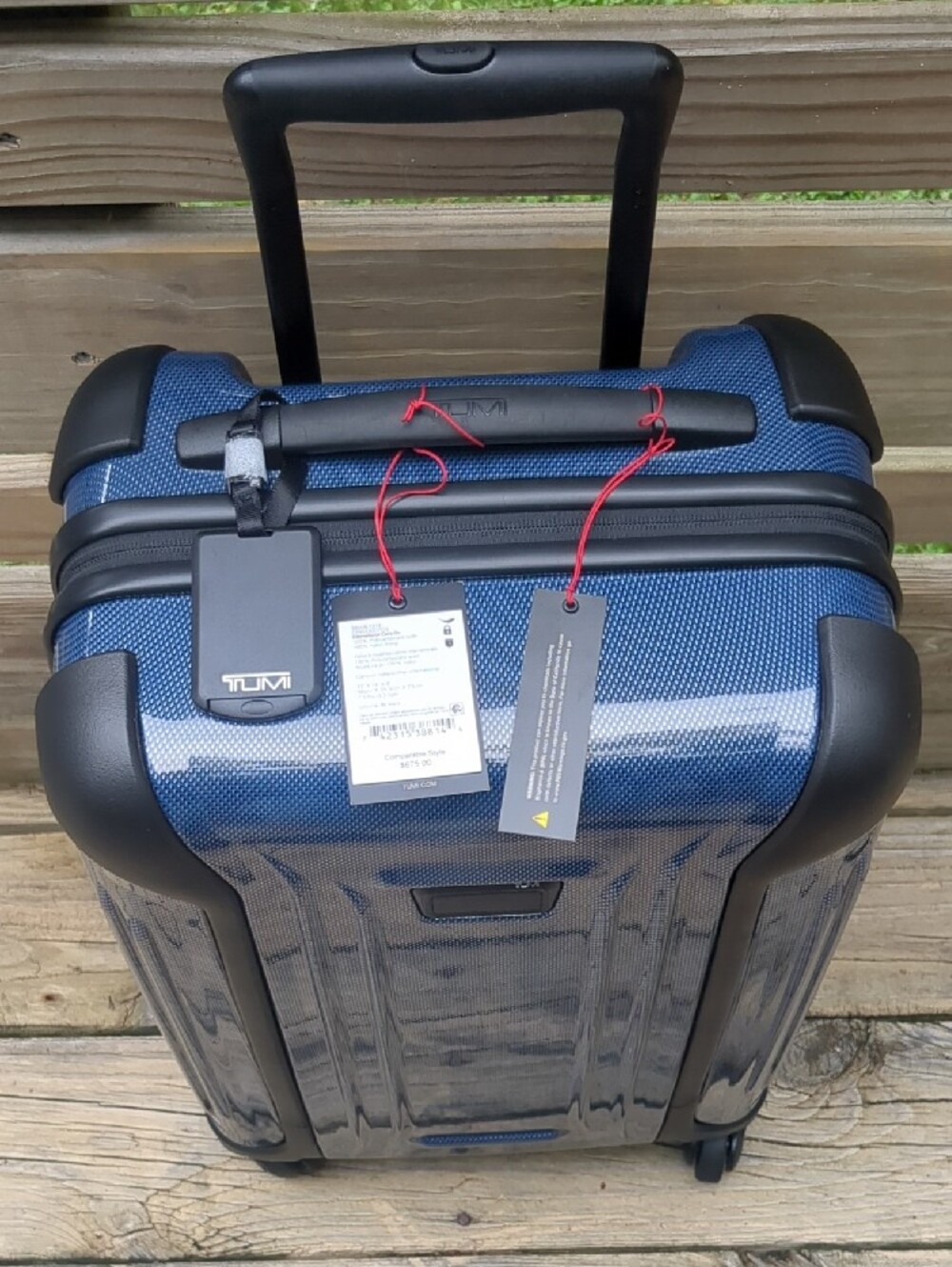 TUMI Hardshell Carry-On 22" Roller in Metallic Navy Blue/Black - Picture 2 of 11